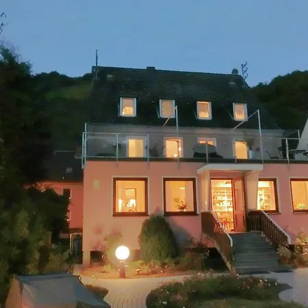 Cozy Holiday In Sankt Goarshausen Near River Rhine Holiday home *